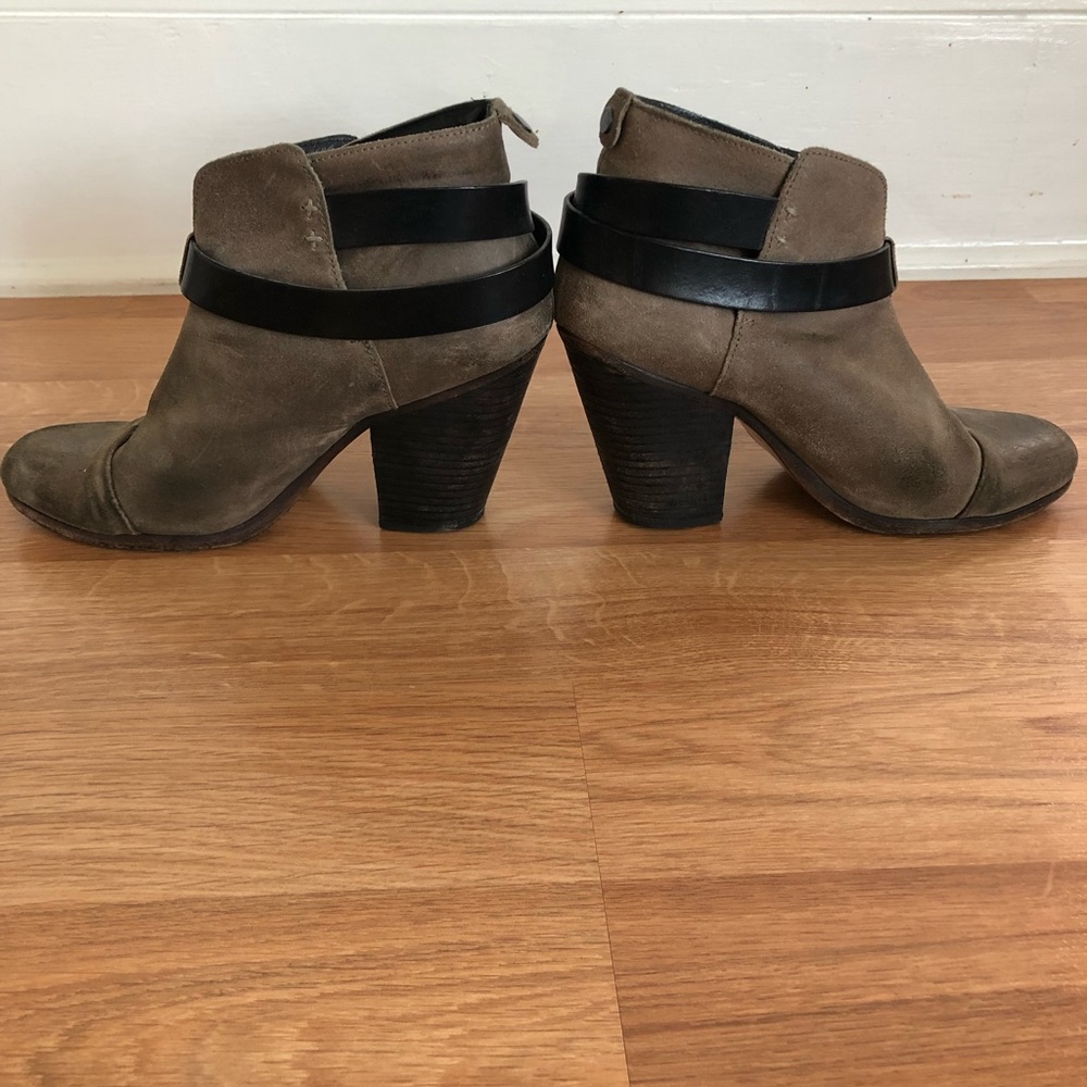 Grey suede RAG & BONE booties!
